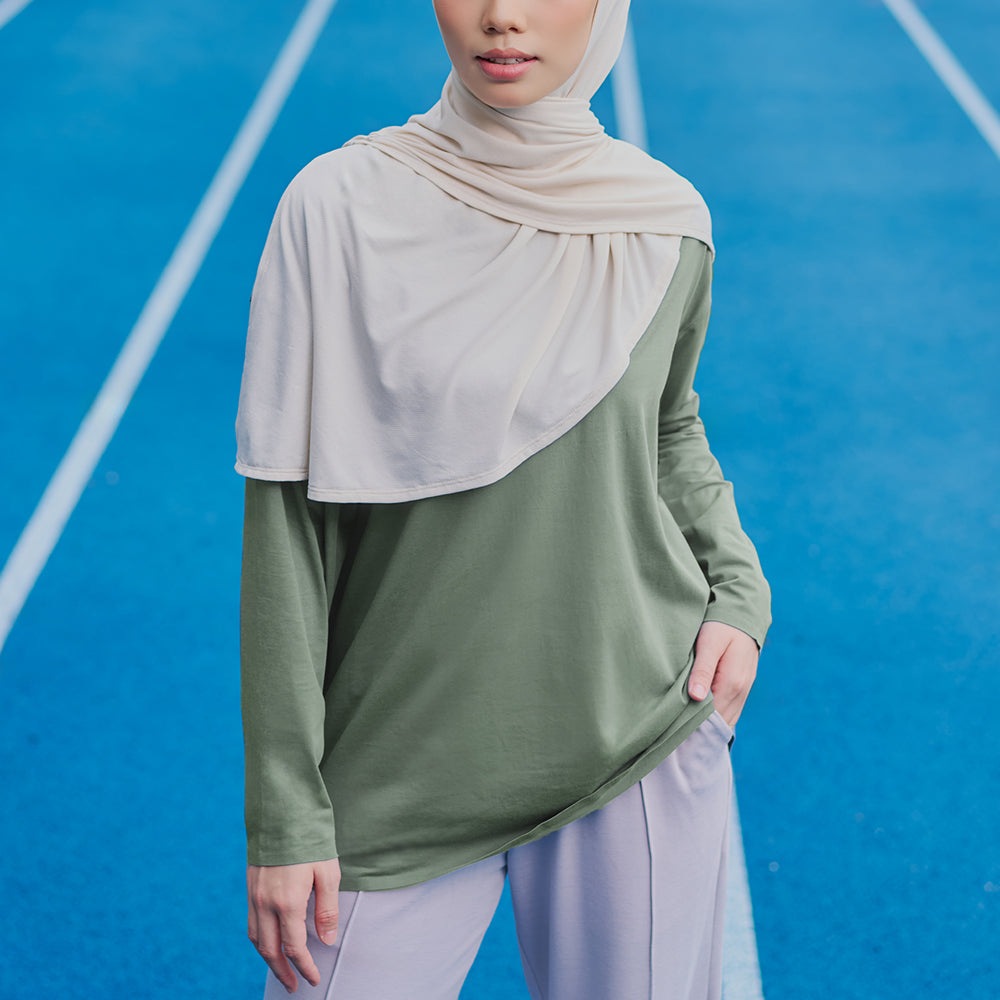 Athleisure Back Pleated Top in Kale