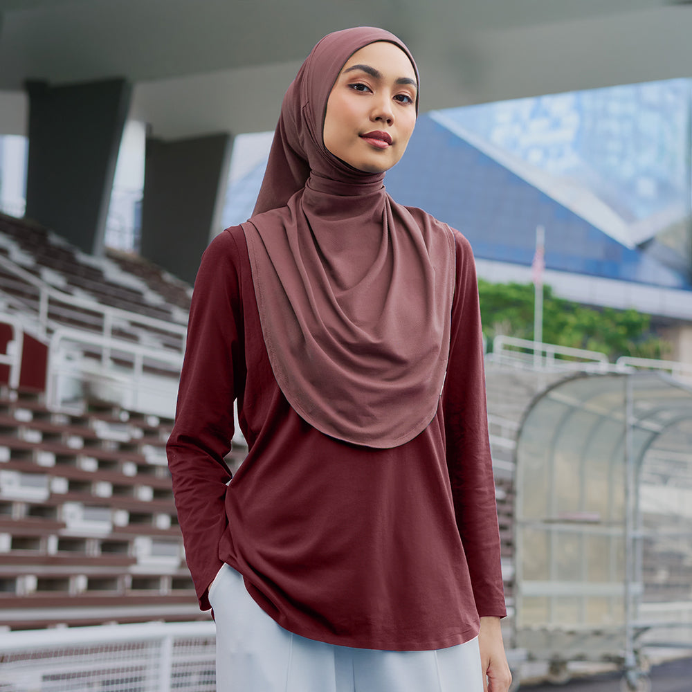 Athleisure Back Pleated Top in Mahogany