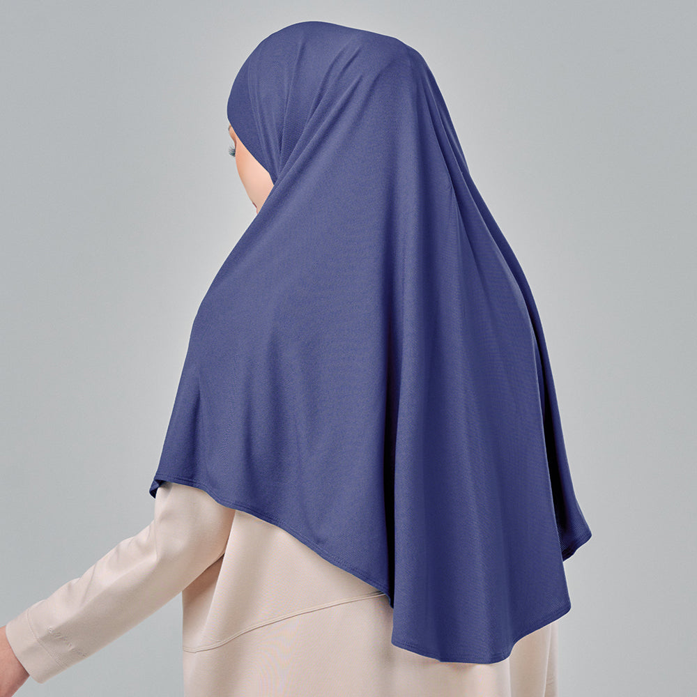 Najwa Sport: Khimar in Checkmate