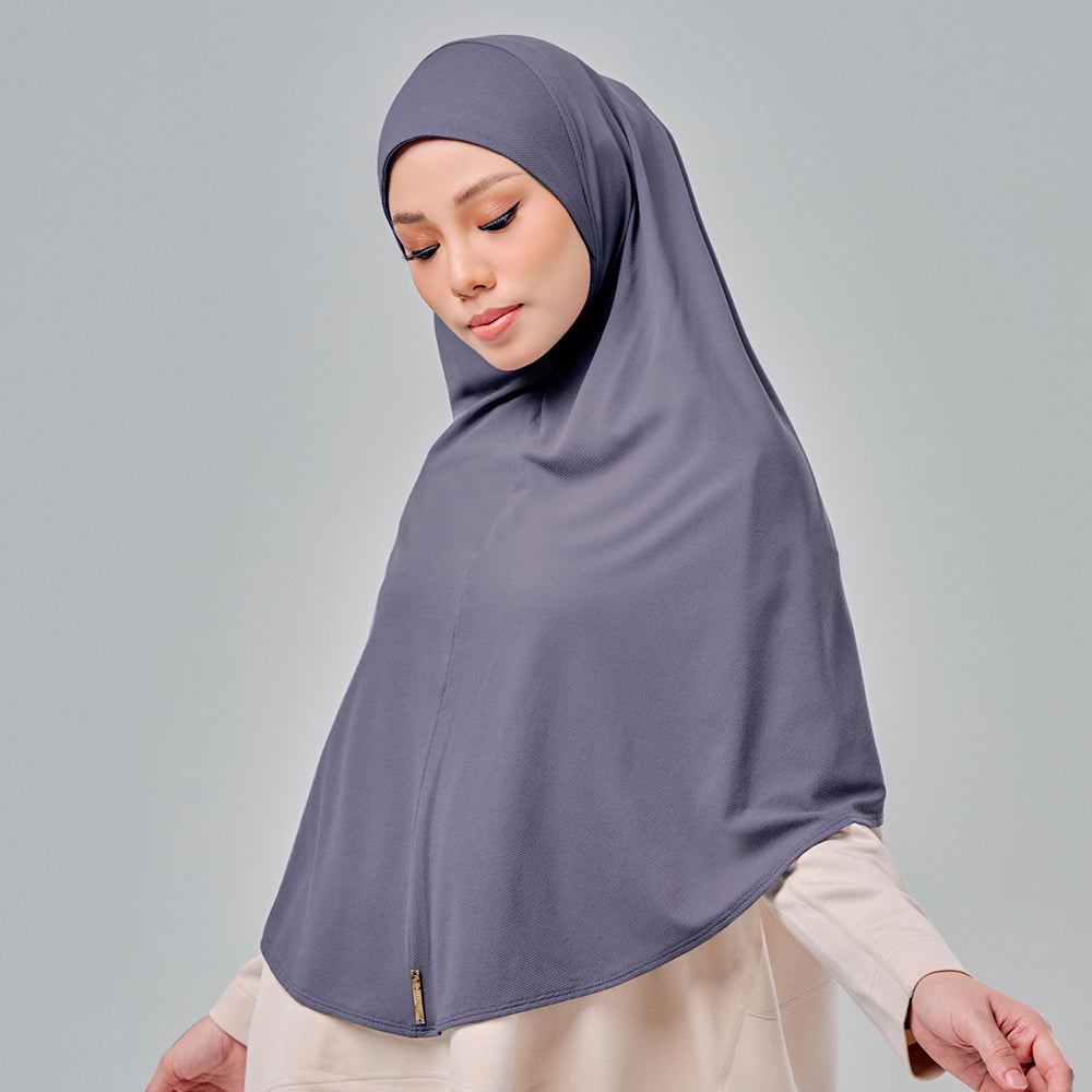 Najwa Sport: Khimar in Gambit