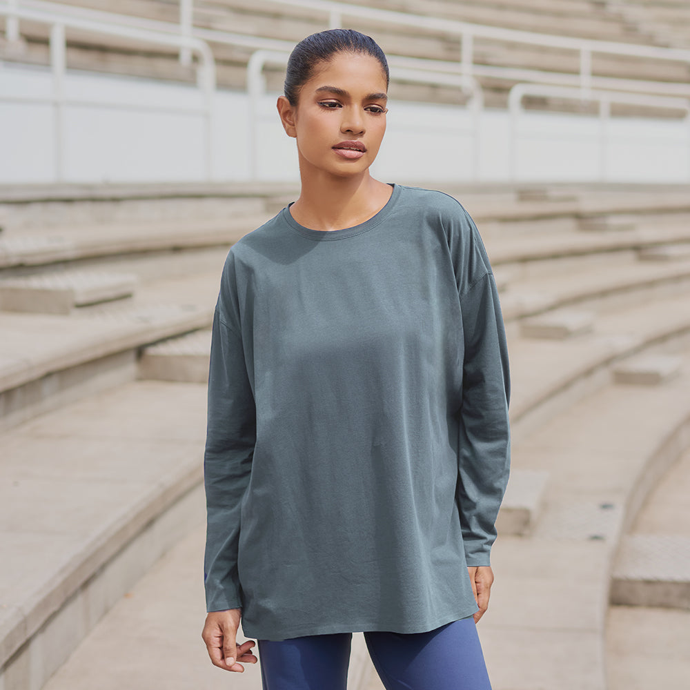 Athleisure Oversized Top in Bluegrey