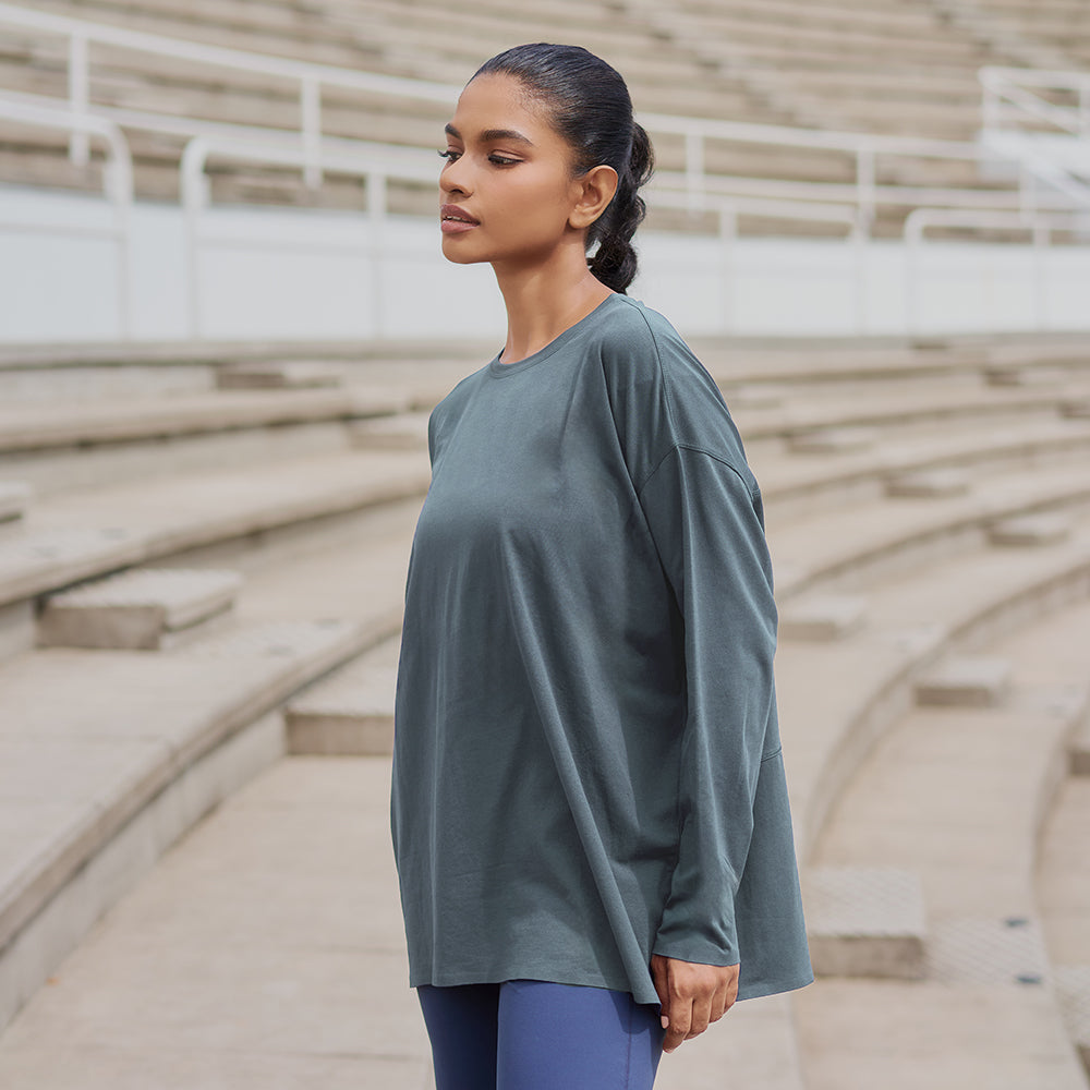 Athleisure Oversized Top in Bluegrey