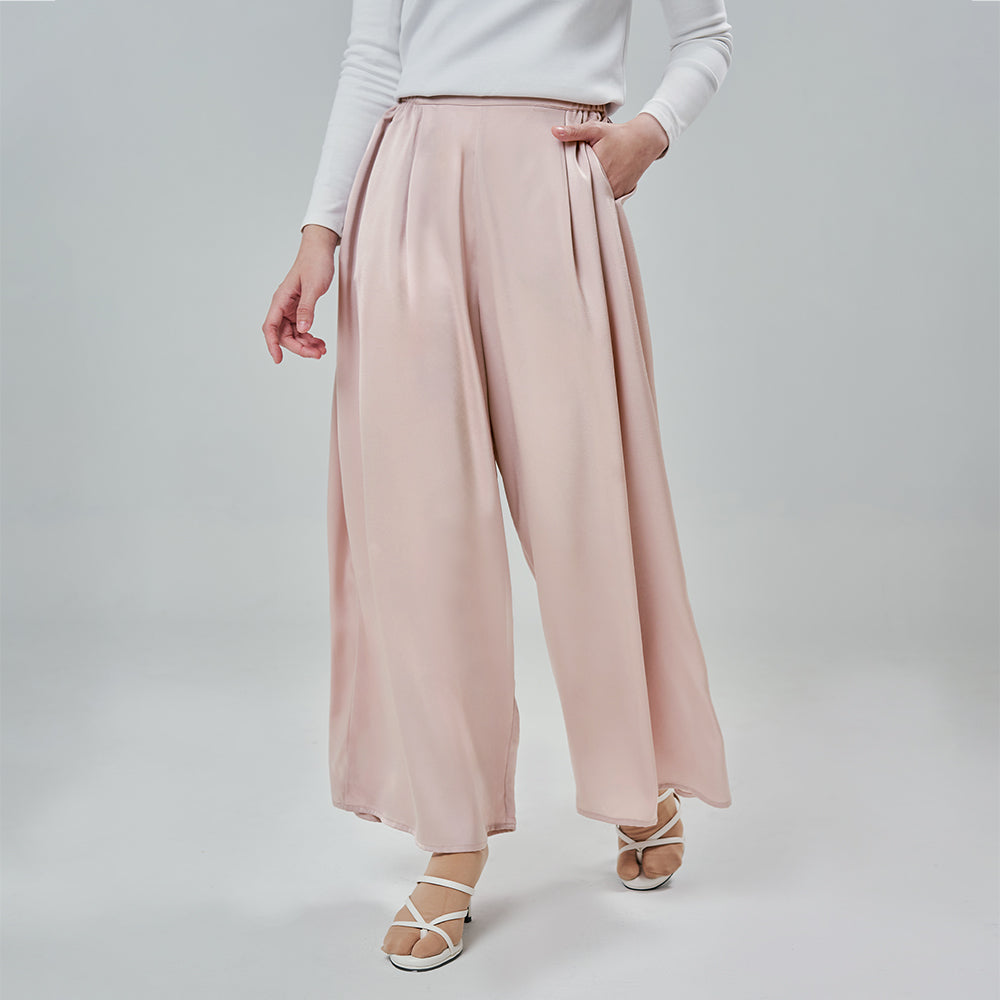 Satin Wide Pants in Pale Brown (Large)