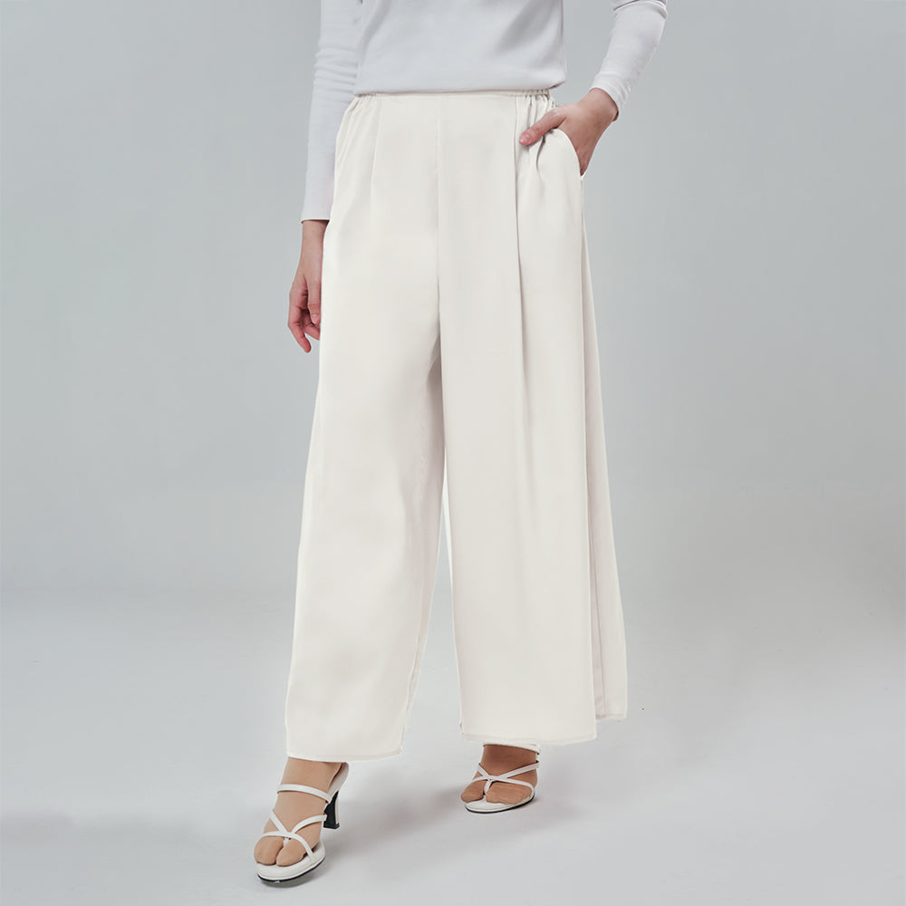 Satin Wide Pants in White (Large)