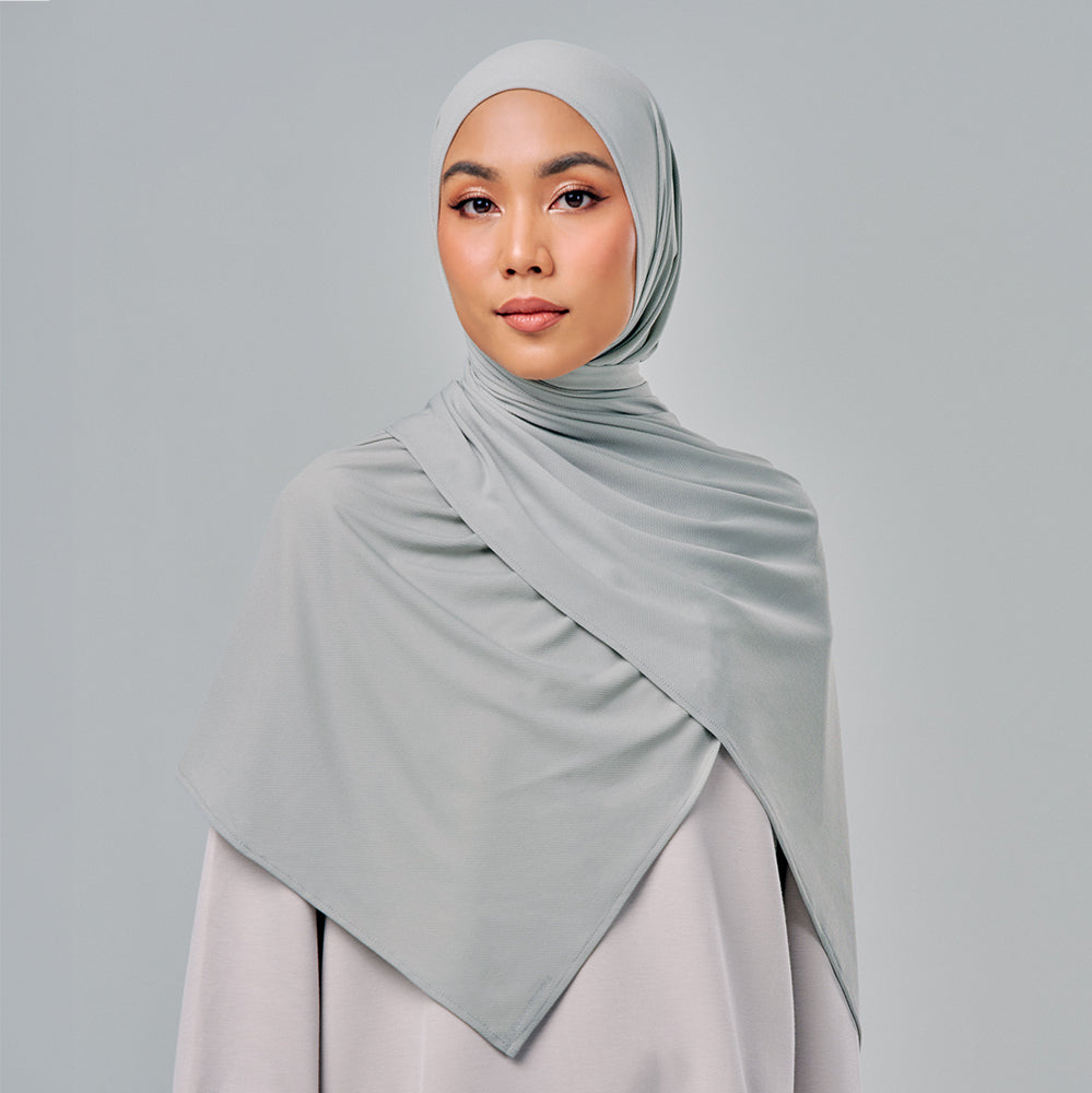 Najwa Sport:  Shawl in Kick