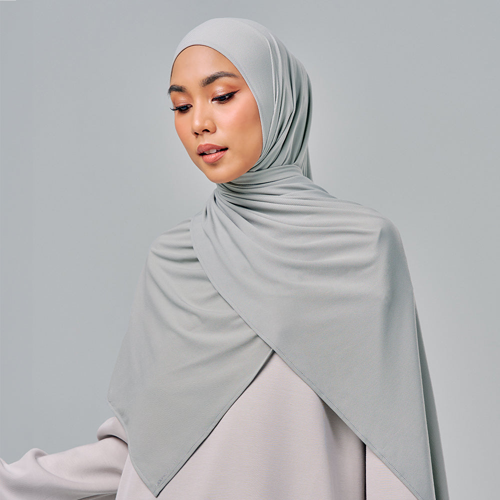 Najwa Sport:  Shawl in Kick