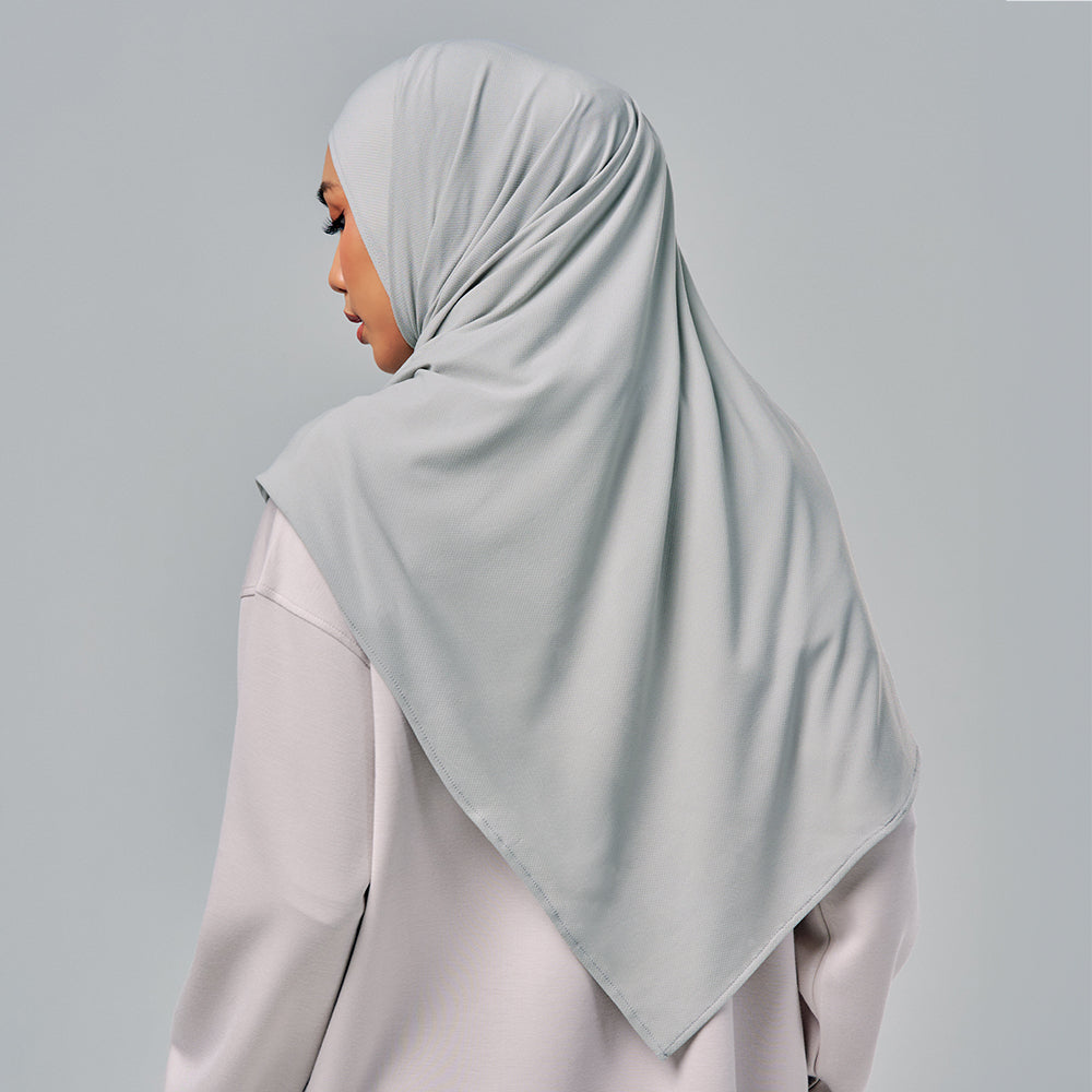 Najwa Sport:  Shawl in Kick