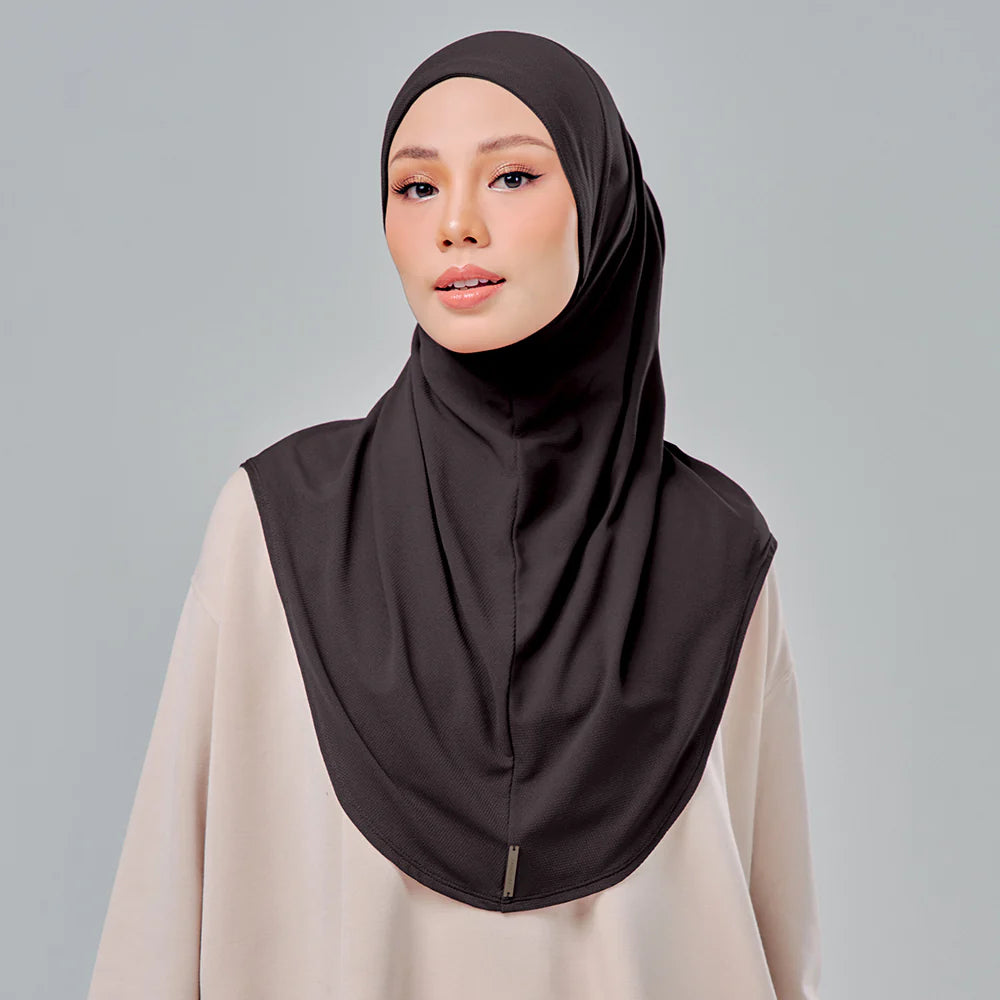 Najwa Sport: Basic Black